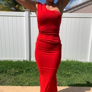 Flattery, perfect condition dress only worn 2x’s